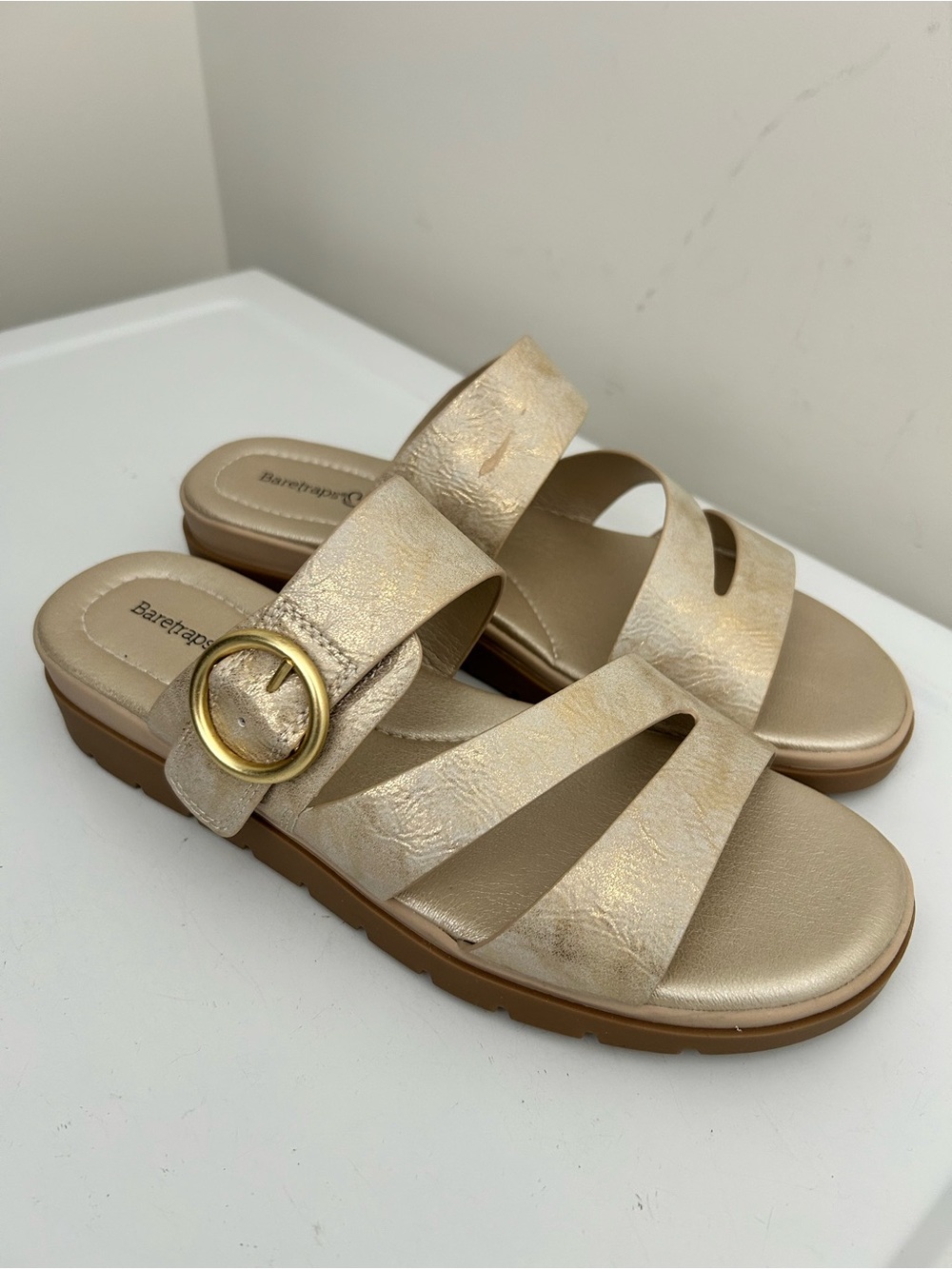 Baretraps Slides Sandals Gold Metallic Cream Size 9.5